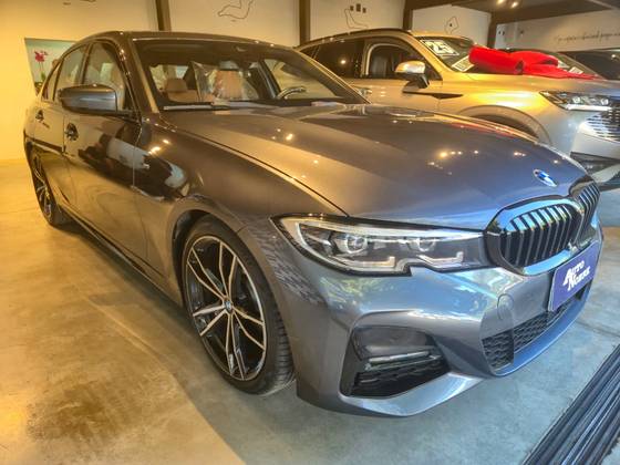 BMW 320i 2.0 16V TURBO GASOLINA M SPORT AUTOMÁTICO BMW 320i 2.0 16V TURBO GASOLINA M SPORT AUTOMÁTICO